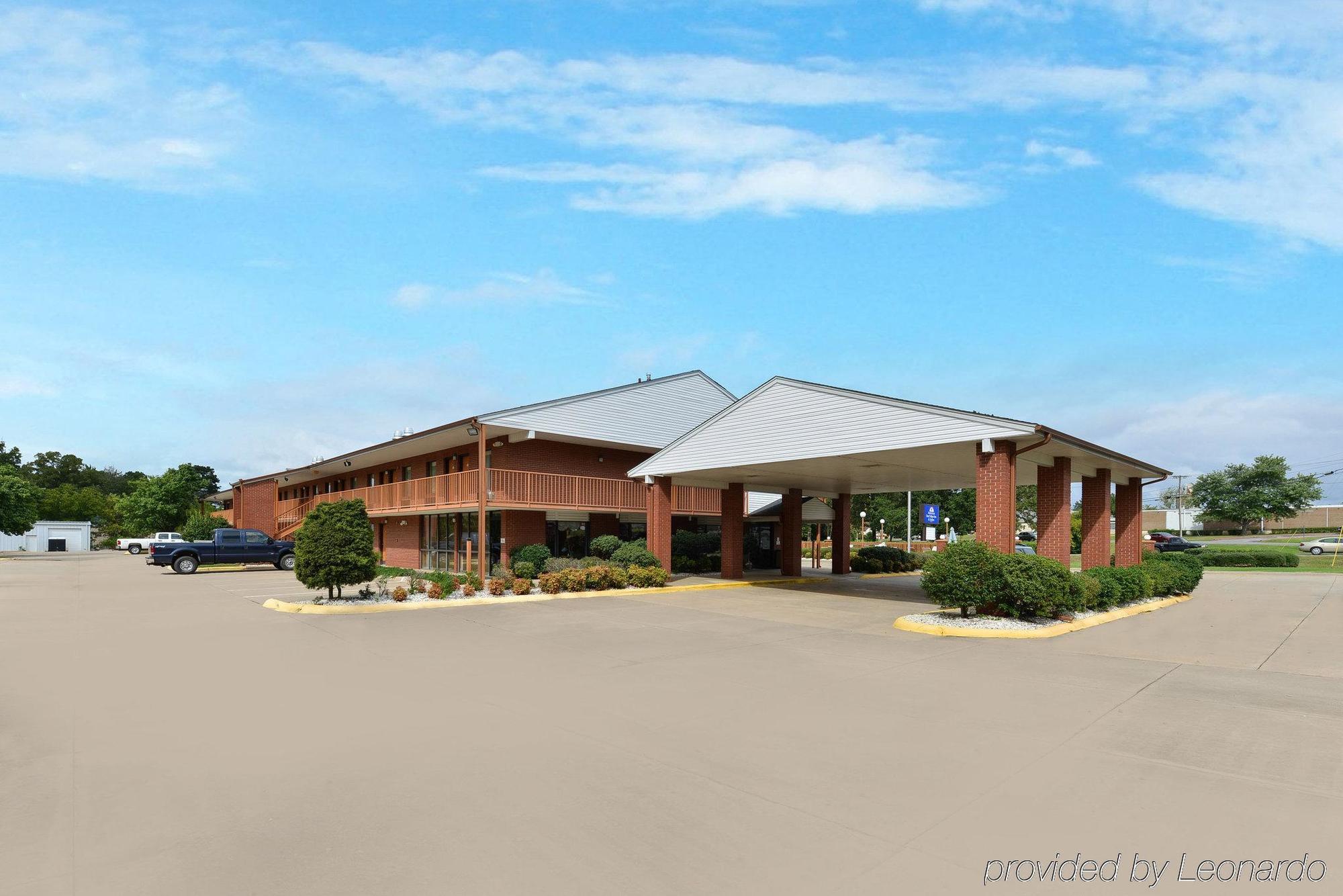 America'S Best Value Inn & Suites Sheridan Exterior photo